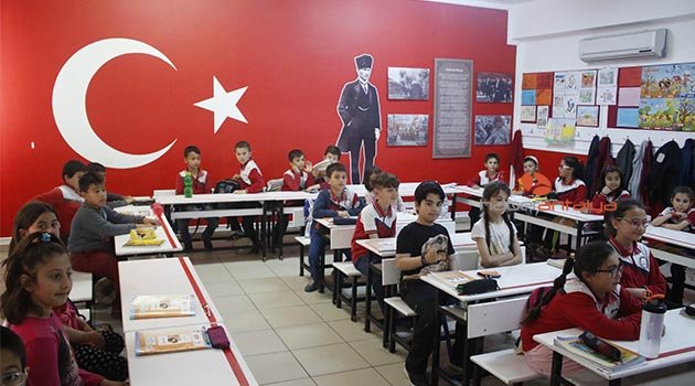Antalya'da yaşayan ilkokul