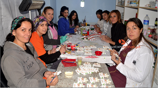 Antalya'dan İtalya'ya yılbaşı süsü