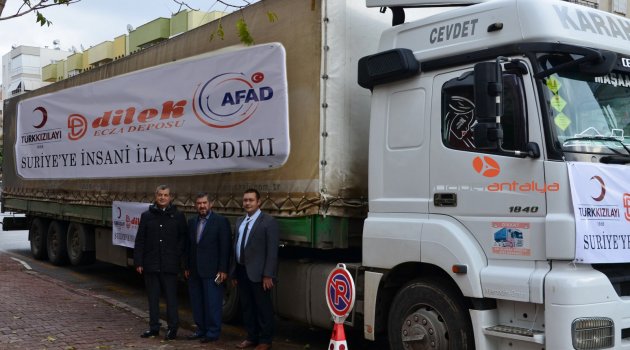 Antalya'dan Suriye'ye 1 TIR dolusu ilaç yardımı