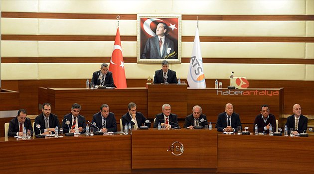 ANTALYALI İŞ ADAMLARI 2016 YILINDAN ÜMİTLİ DEĞİL