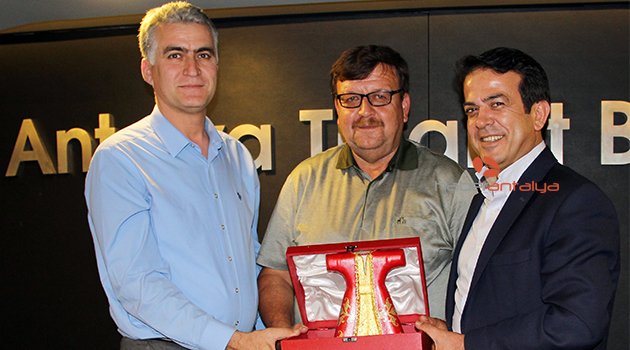 ANTALYA'NIN ZEYTİNYAĞLARI ÖDÜLLENDİ