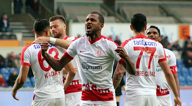 Antalyaspor’da yeni transferlerin adı: 'Hüsran' oldu