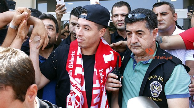 Antalyaspor’dan Nasri’ye coşkulu karşılama