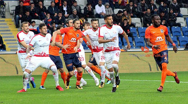 Antalyaspor, deplasmanda kazanmayı unuttu