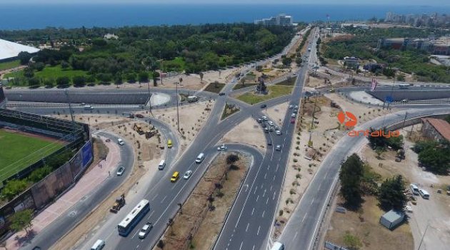 Antalyaspor Kavşağı trafiğe açıldı