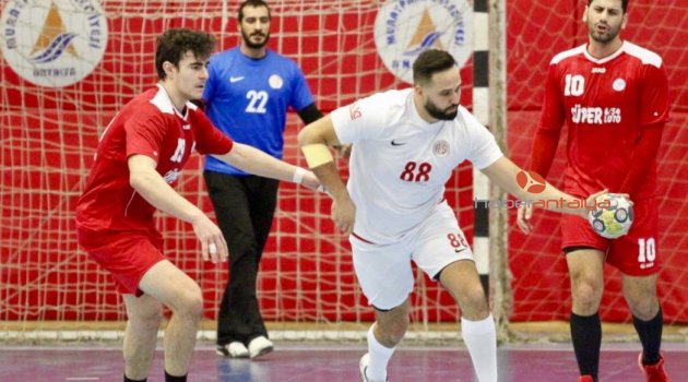 Antalyaspor maçında skandal karar: Maç bitti, skor değişti!