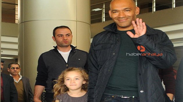 ANTALYASPOR TEKNİK DİREKTÖRÜ MORAİS TABURCU OLDU