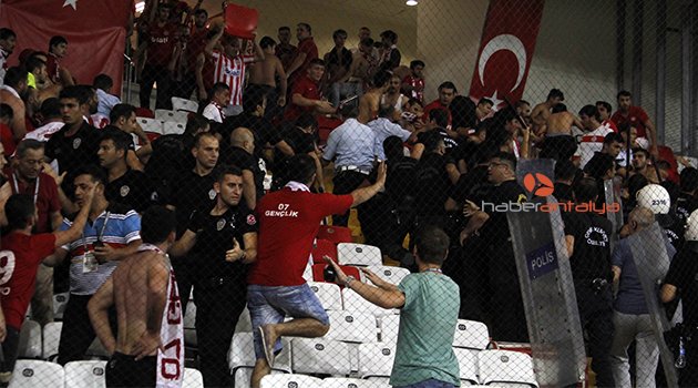 ANTALYASPOR’UN SEYİRCİSİZ OYNAMA CEZASI PARAYA ÇEVRİLDİ