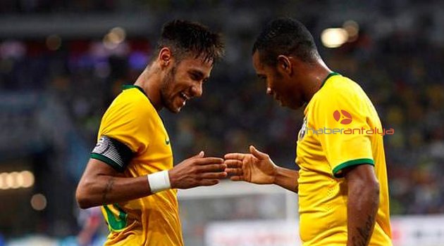 ANTALYASPOR YILIN TRANSFERİNİN PEŞİNDE
