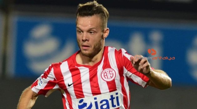 ANTALYASPOR'DA 3 SAKAT