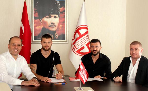 ETO'O İMZAYA GELİYOR