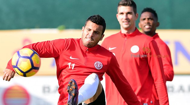 ANTALYASPOR'DA KOMANDO EĞİTİMİ