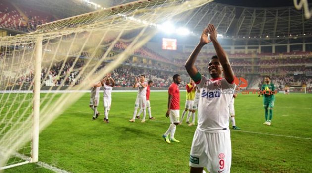 ANTALYASPOR'DA YÜZLER GÜLÜYOR