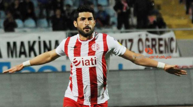 ANTALYASPOR'DA ZEKİ CEZALI AHMET ARAS OYNAYACAK !