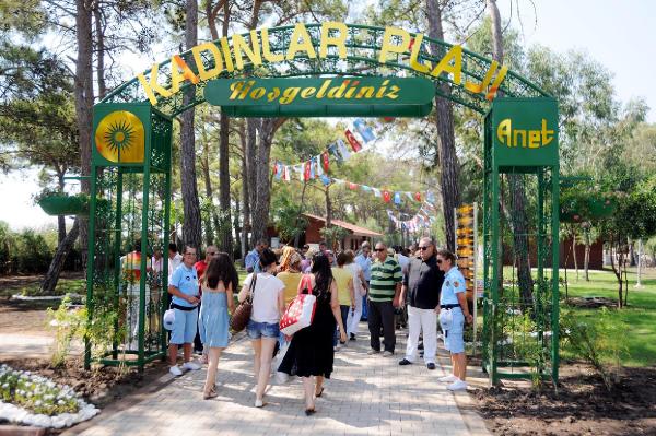 ANTALYA'YA 2'NCİ KADINLAR PLAJI