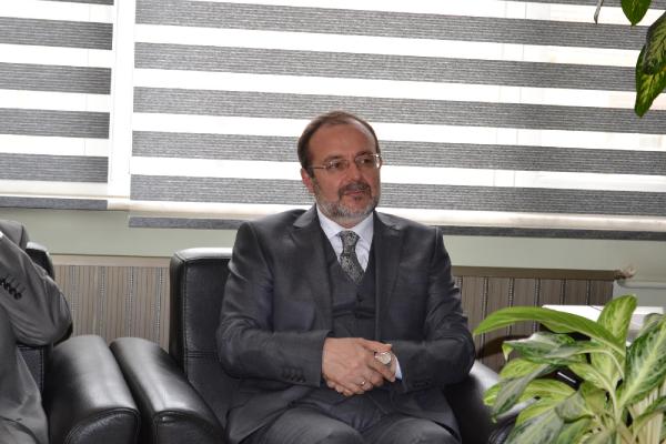 Arkadaşı Vasiyet Etti, Cenaze Namazını Diyanet İşleri Başkanı Görmez Kıldırdı