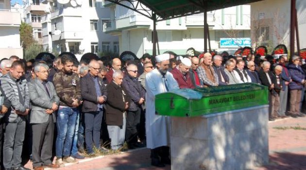 Arnavutluk kralının kuzeni Manavgat'ta defnedildi