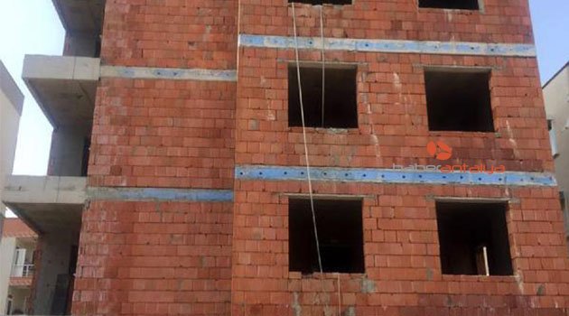 Asansör boşluğuna düşen işçi hayatını kaybetti