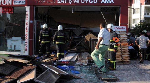 ASMA KAT ÇÖKTÜ! İŞÇİLER YARALANDI!