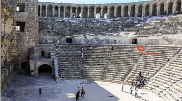 Aspendos Tiyatrosu, ziyaretçilerin gözdesi