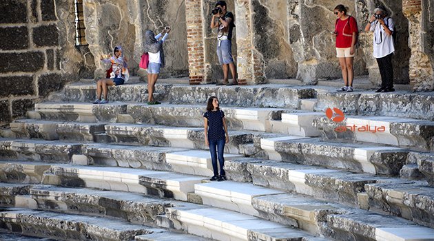 ASPENDOS'TA RENK TUTMADI