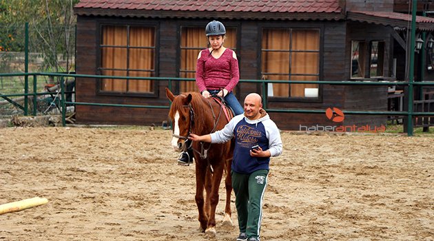 AT ÜSTÜNDE PLAJ TURU