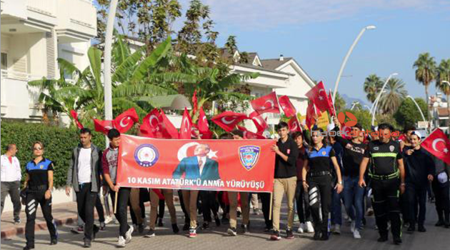 Atatürk, Kemer'de anıldı