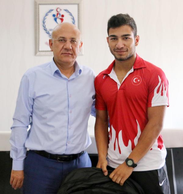 ATLETİZMDE BALKAN 2'NCİSİ OLDU