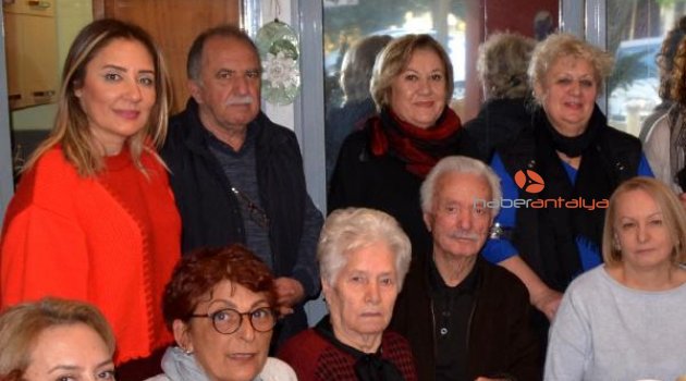 Atölyede yeni yıl kutlaması