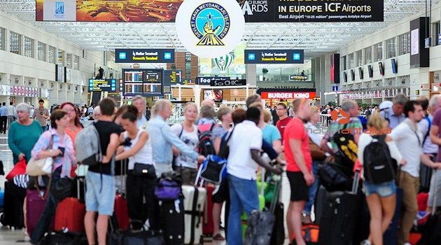 ATOR: ''ANTALYA'YA 30 BİNDEN FAZLA RUS TURİST GİTTİ''
