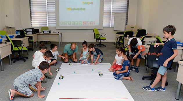 ATSO’dan çocuklara “Robotik Kodlama” eğitimi