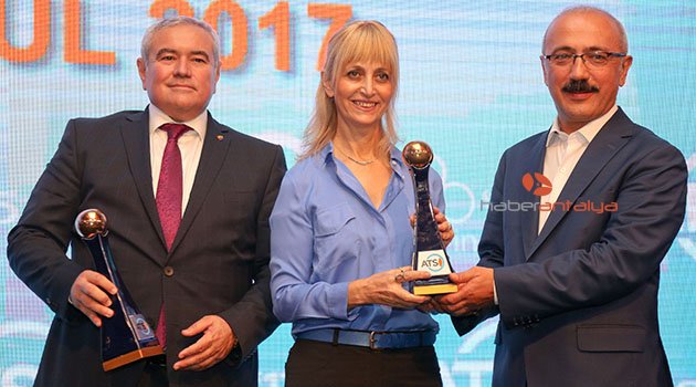 ATSO ödül törenine siyasilerden yoğun ilgi