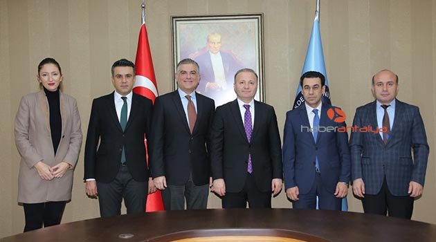 AÜ Destekleme Vakfı’ndan öğrenci topluluklarına destek