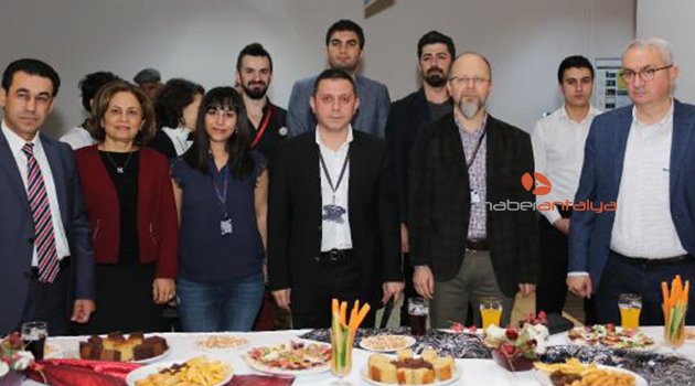 AÜ Hastanesi'nde yeni yıl kutlaması