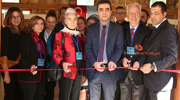 AÜ'DE YÖRESEL ÜRÜNLER SEMPOZYUMU