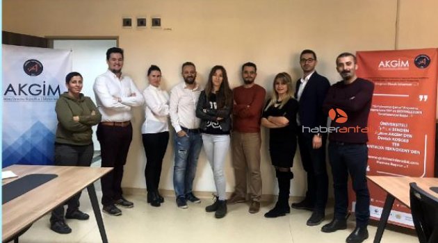 AÜ'lü öğrenciler 1 milyon dolar ödüllü yarışmaya kabul edildi