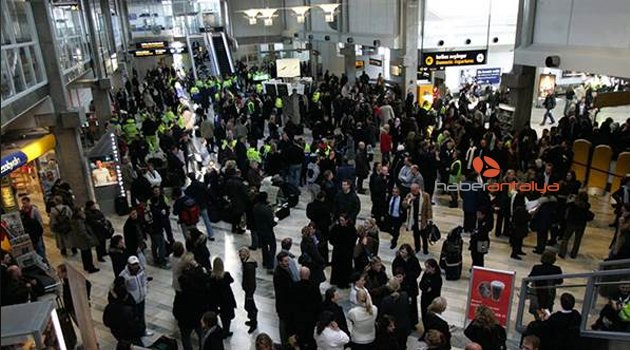 AVRUPANIN GÖBEĞİNDE BOMBA ALARMI