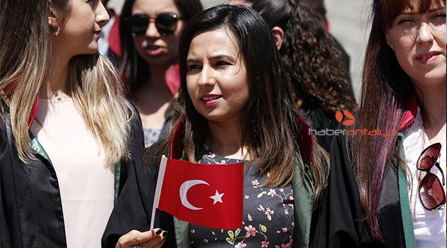 AVUKATLAR ŞEHİTLER İÇİN SÖYLEDİ