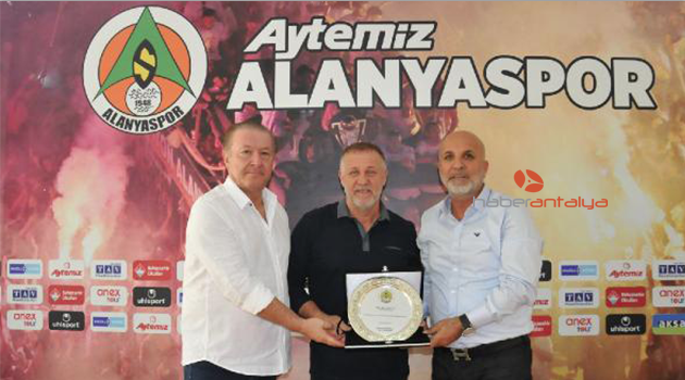 Aytemiz Alanyaspor, Mesut Bakkal ayrılığını açıkladı