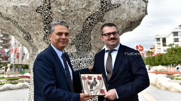 Azerbaycan Kültür Parkı’nı gezdiler