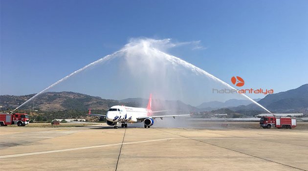 Azerbaycan'dan Gazipaşa'ya ilk uçuş