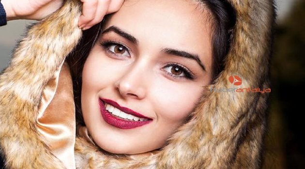 AZERİ MANKEN KATALOG ÇEKİMLERİNİN GÖZDESİ