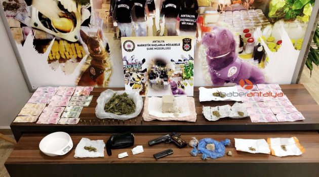 Baba oğul uyuşturucu ticaretinden yakalandı