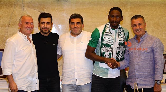 Babacar ve Kone Manavgat Belediyespor'da