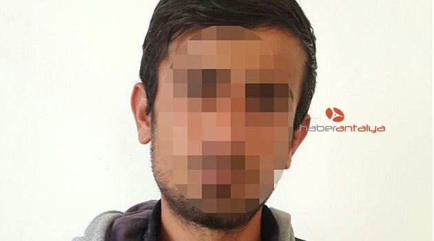 Babası ve ağabeyinin telefonunu çaldı, hırsızlık görünümü verdi