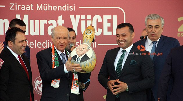 Bahçeli, belediye başkanlarını Antalya’da topluyor