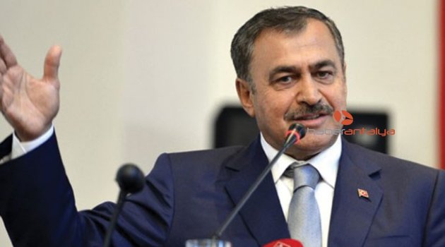 Bakan Eroğlu, Kızılaliler için imzaladı