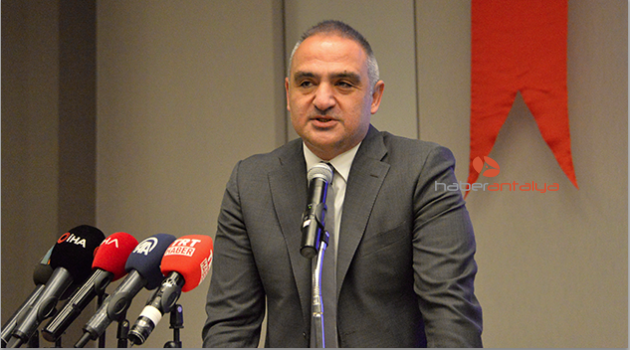 Bakan Ersoy'dan turizmcilere: Kışın peynir ekmek fiyatına otel veriyorsunuz