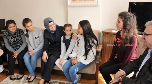 Bakan Kaya'dan 'çocukların ödüllerini geciktirmeyin' uyarısı