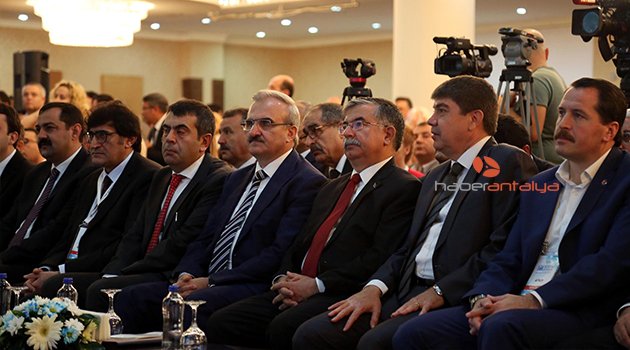 BAKAN YILMAZ: TEKNİK EĞİTİMDE HEDEF YÜZDE 60